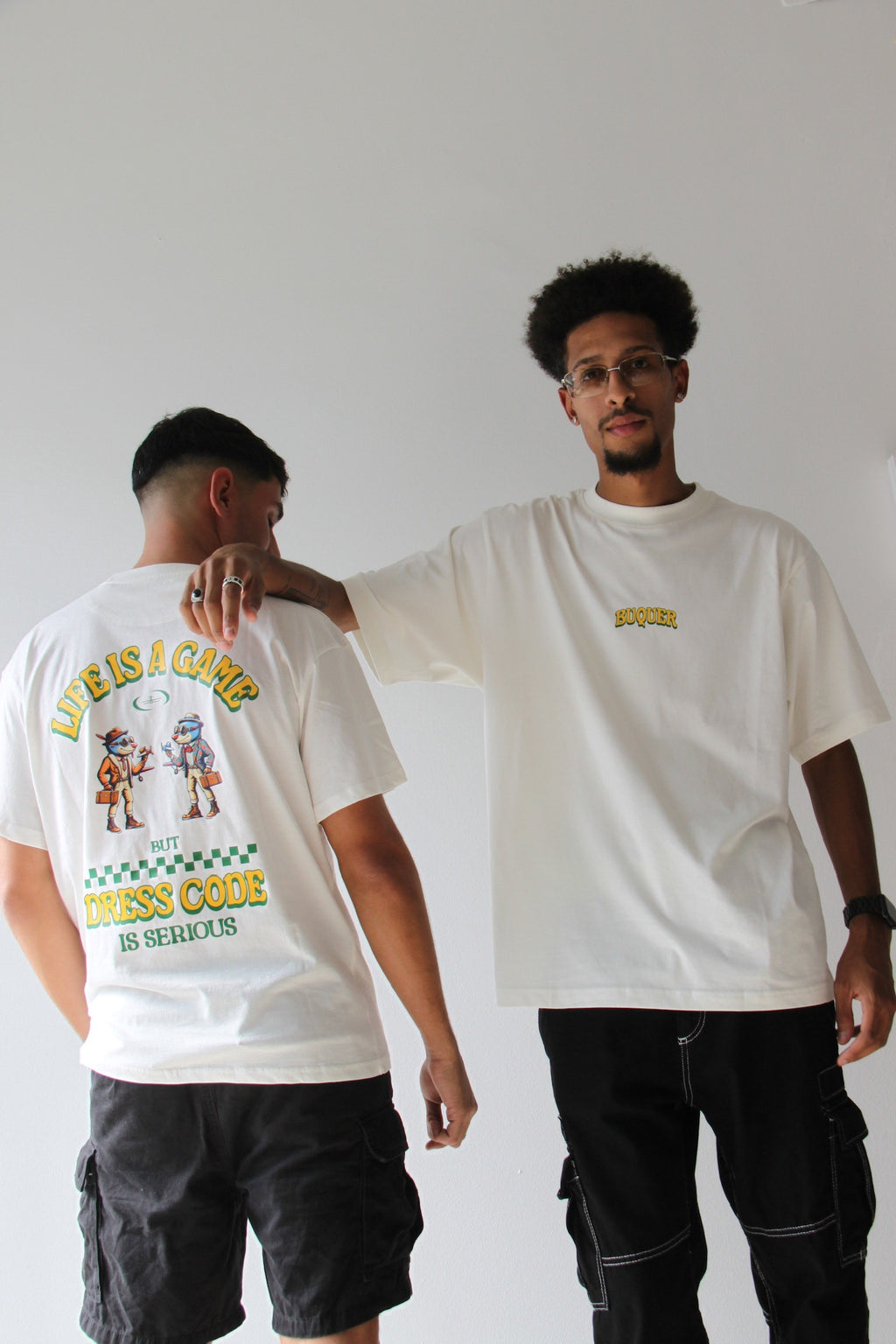 Camiseta Buquer, ropa de calidad premium con diseño original, ideal para un estilo urbano único y eco-friendly