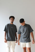 Camiseta Timeless, ropa exclusiva con diseño único, perfecta para un look urbano y casual con materiales ecológicos