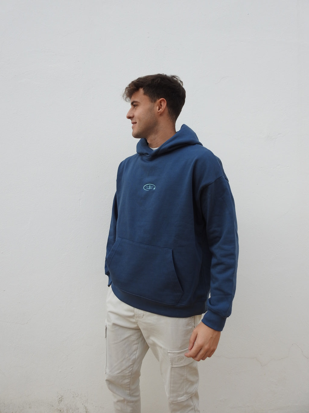 Sudadera Buquer, ropa moderna de alta calidad con diseño original, ideal para un outfit casual y versátil