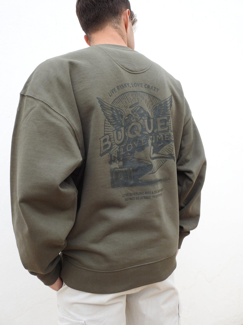 Sudadera Buquer, ropa moderna de calidad premium, estilo urbano con diseño único, ideal para un look casual y actual