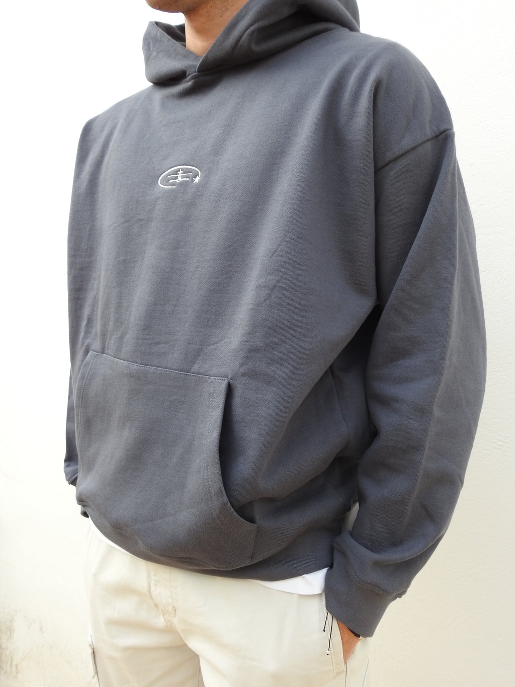 Sudadera Buquer, estilo único y cómodo, con diseño exclusivo y materiales de alta calidad para un look casual