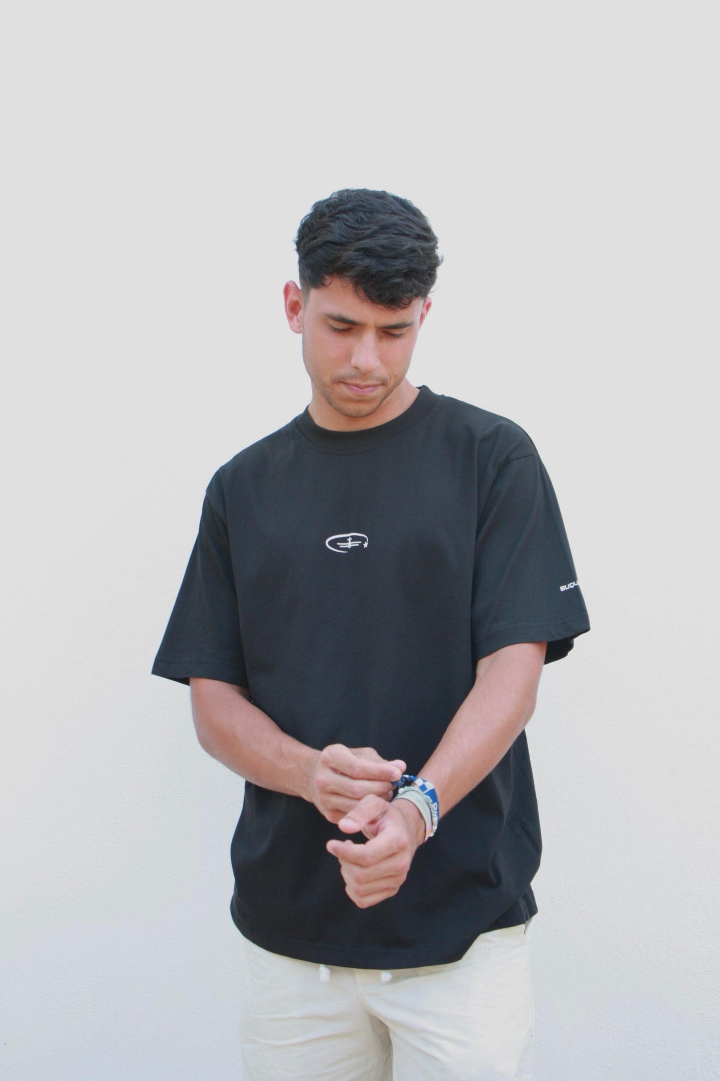 BASIC BLACK T-SHIRT